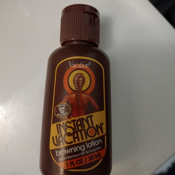 Two Faced Mini Better then Sex Mascara/ Vacation Browning Lotion SPF 30 Mini - Picture 3 of 4